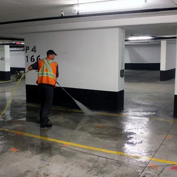 Limpieza ordinaria de parking